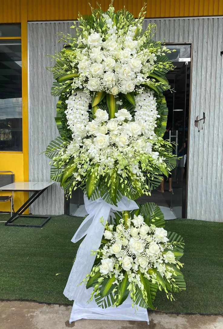 Gösterişli Lüks Çelenk